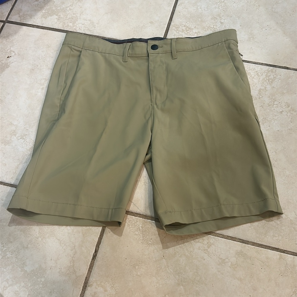 Jachs New York Men’s Tan Flat Front Shorts W 34